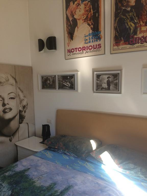 Amazing Flat With Terrace Apartamento Milão Quarto foto